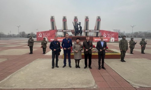 Возложение цветов